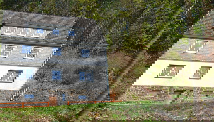 Foto 1 - Lovely Group House near Winterberg with Private Sauna, Garden, & Terrace