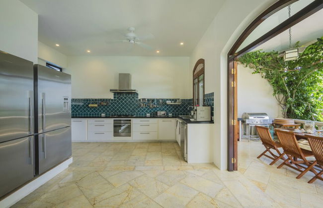 Luxury Beach Front Noble House Villa - Foto 14