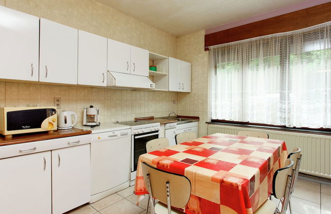 Quaint Holiday Home With Fenced Garden in Manhay - Foto 6