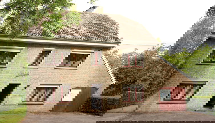 Foto 1 - Quaint Holiday Home With Fenced Garden in Manhay
