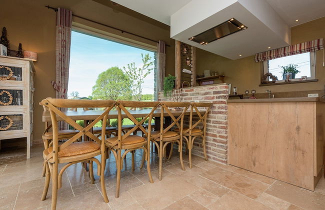 Bertrix Hot Tub & Garden Stay - Foto 17