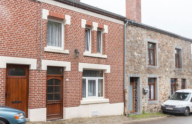 Enticing Holiday Home in Viroinval near Forest - Foto 35