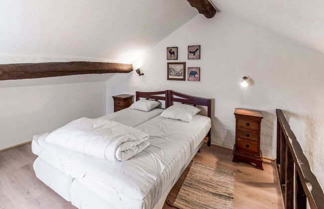 Characteristic Holiday Home in Cherain With Balcony - Foto 11