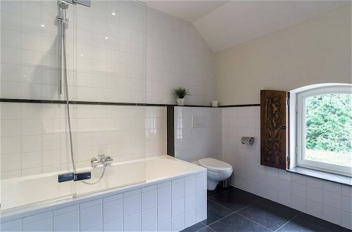 Photo 13 - Luxury Home in Gedinne With Bubble Bath and Sauna