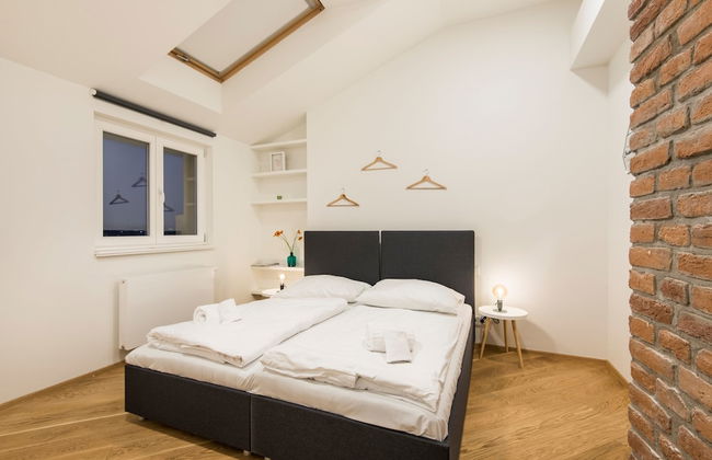 Rehorova Apartments - Photo 31