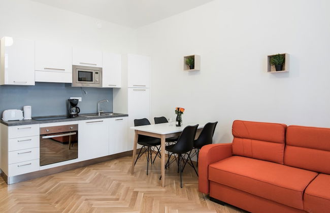 Rehorova Apartments - Photo 40