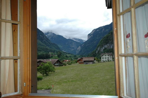 Foto 17 - Pristine Home in a Charming Village, Large Grassy Sunbathing Area, View of the Mönch and Jungfrau