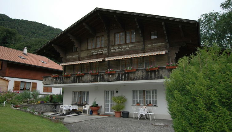 Foto 1 - Pristine Home in a Charming Village, Large Grassy Sunbathing Area, View of the Mönch and Jungfrau