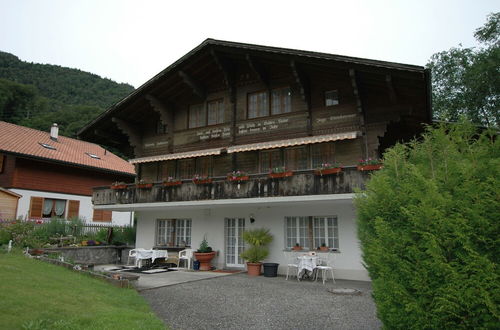 Foto 1 - Pristine Home in a Charming Village, Large Grassy Sunbathing Area, View of the Mönch and Jungfrau