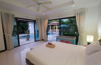 Photo 2 - Villa White Cove