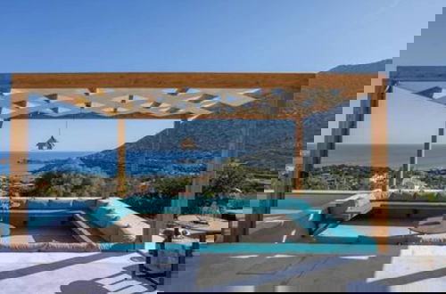 Photo 6 - Sunny Drops Villa White by Estia