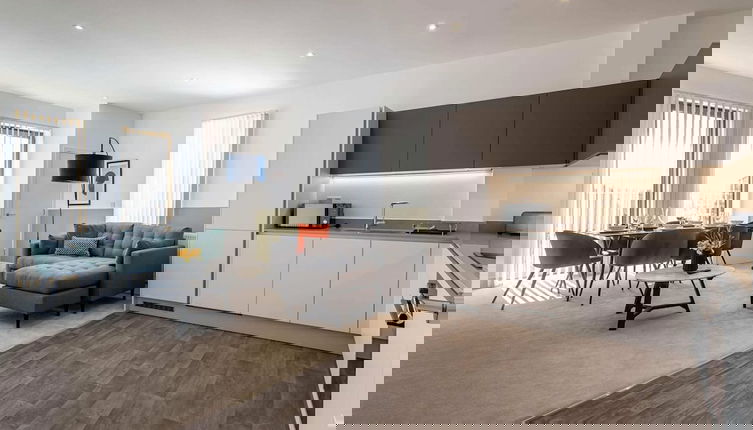 Foto 1 - Wimbledon Tennis Retreat 3-bedroom by Sojo Stay