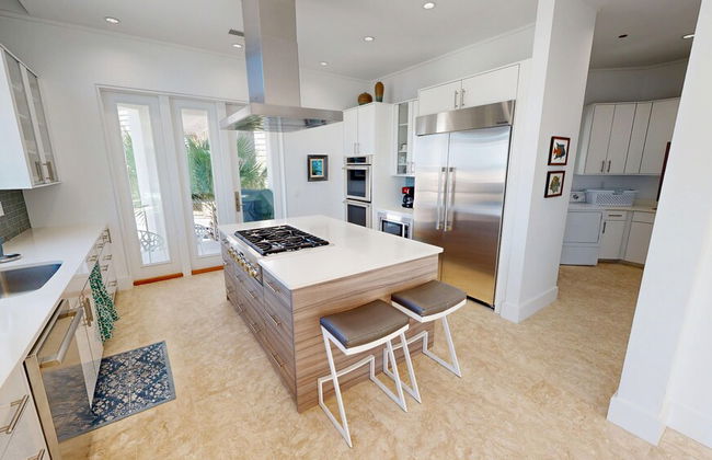 Seabreeze 5 Bedroom Home by RedAwning - Photo 24