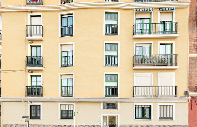 Skysea Malaga Centro frente al Rio - Foto 42