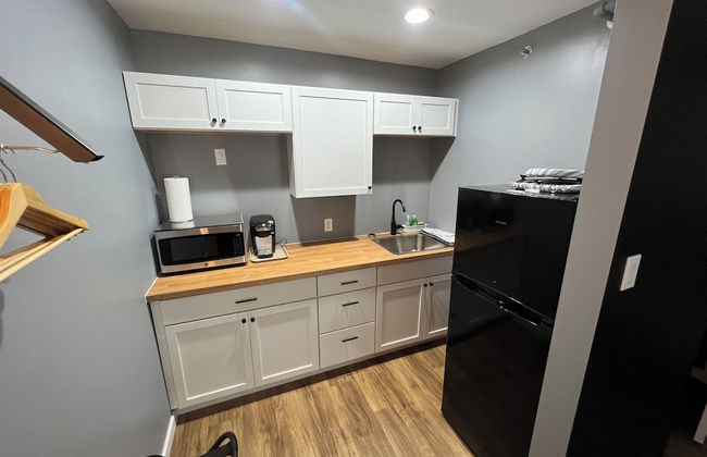 Lighthouse Inn & Suites - Foto 38