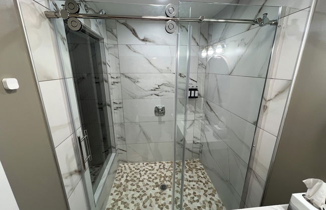 Lighthouse Inn & Suites - Foto 55