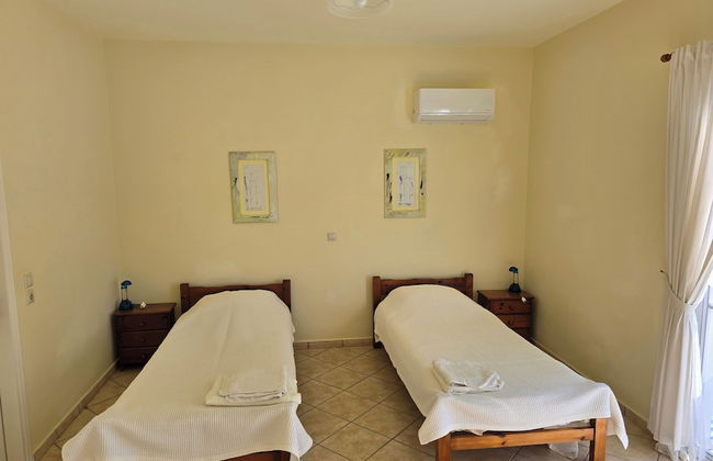 Skala - Villa - Sleeps 7 - Parking - Garden - Foto 8