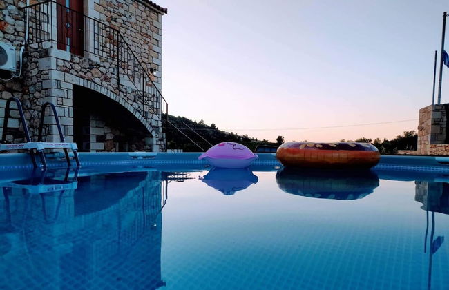 Traditional Villa in Pemonia - Photo 11