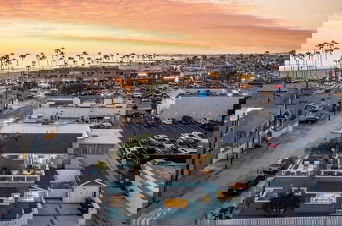 Photo 57 - Sea Sight by Avantstay Walk to Newport Beach