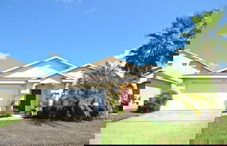 Foto 1 - Bloomingdale Villa 4 Bedroom Home by RedAwning