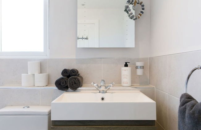 Coastal Retreat for 6 Close to Beaches - Foto 57