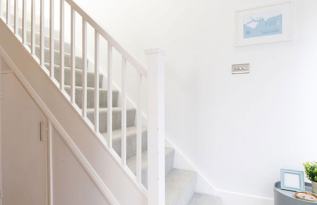 Coastal Retreat for 6 Close to Beaches - Foto 12