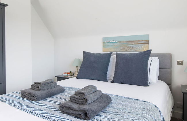 Coastal Retreat for 6 Close to Beaches - Foto 4