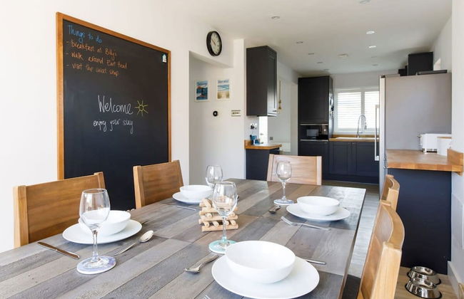 Coastal Retreat for 6 Close to Beaches - Foto 48