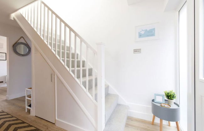 Coastal Retreat for 6 Close to Beaches - Foto 49