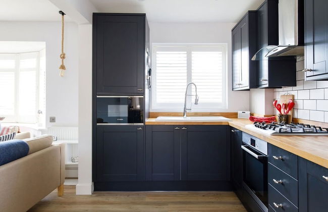 Coastal Retreat for 6 Close to Beaches - Foto 47