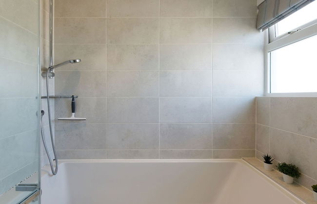 Coastal Retreat for 6 Close to Beaches - Foto 24