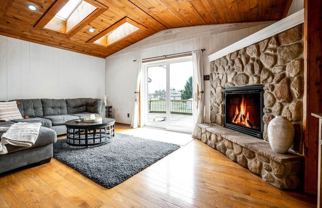 Fireside Charm on Strawberry Hill - Foto 13