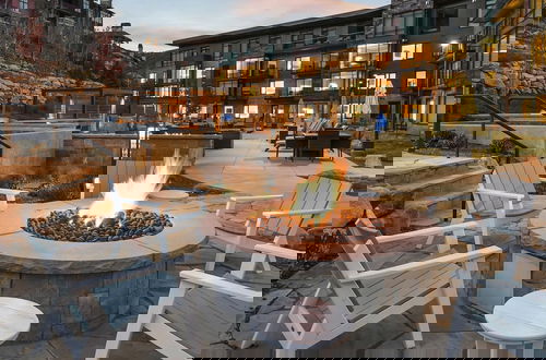 Foto 6 - Lift Condo With Ski-in out w Village Access hot tub Fitness Center ski Rentals On-site