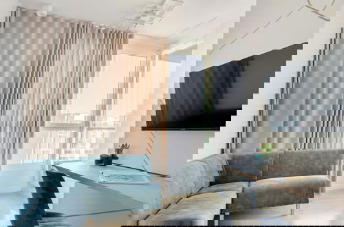Foto 1 - Apartment With Balcony by Renters