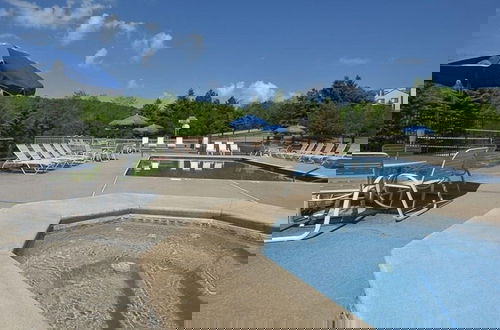 Photo 11 - Seven Springs 4 BR Premium Condo, Mountain Views! by RedAwning - Save 10% on 3 Nights, 15% on 5 Nights!