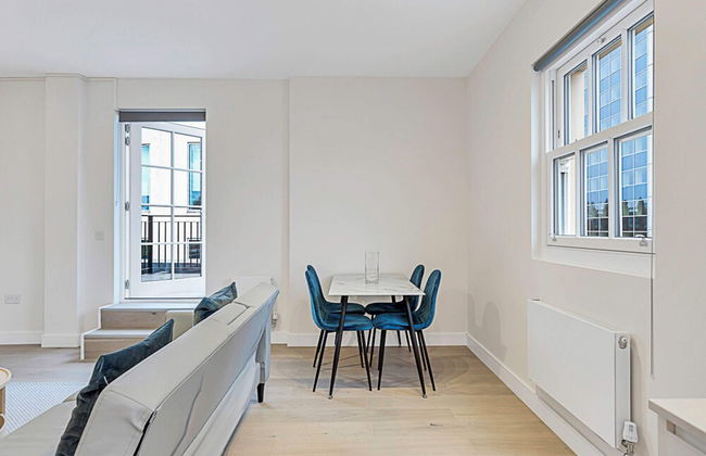 Sunny 2-bed Flat in Chiswick - Foto 19