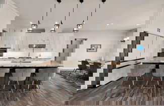 Foto 2 - New Luxury Texas Farmhouse