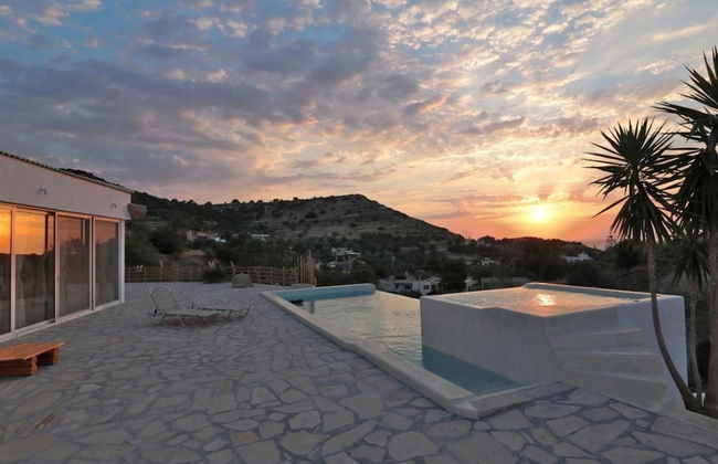 Villa Patelo With Private Pool and Jacuzzi - Photo 2