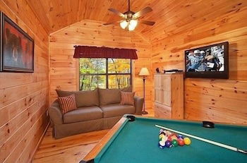 Photo 10 - Caught Ya Peek'n 1 Bedroom Cabin by RedAwning
