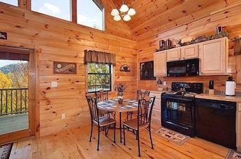 Photo 5 - Caught Ya Peek'n 1 Bedroom Cabin by RedAwning