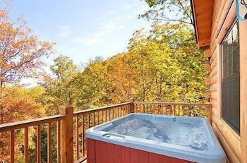 Photo 8 - Caught Ya Peek'n 1 Bedroom Cabin by RedAwning