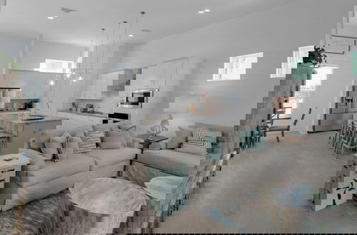 Foto 14 - Minutes to Beach & Largest Public Beach Access, Modern New Build in Inlet