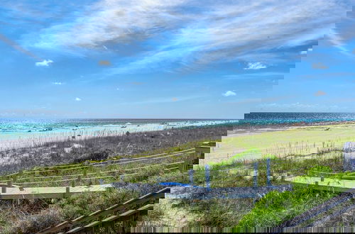 Foto 34 - Gulf-front Townhome - Stunning Luxury Beach Retreat