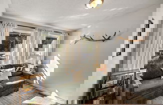 Foto 1 - Hidden Pines