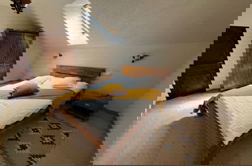 Photo 8 - Charming Apartment City Escape