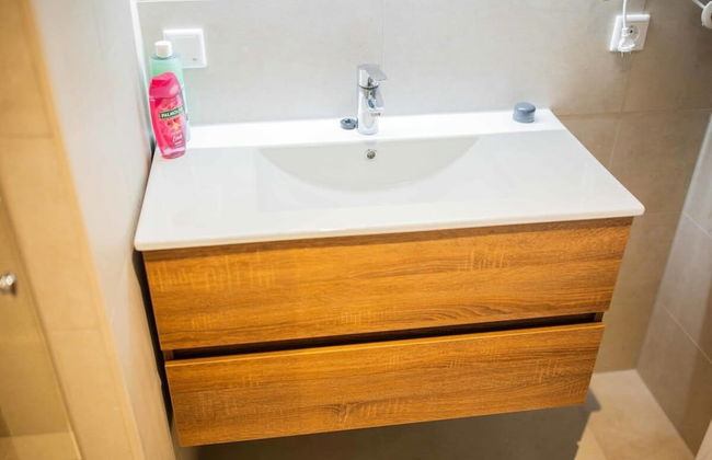 Alphabet Apartments 1BR Serviced Apartments - Photo 18