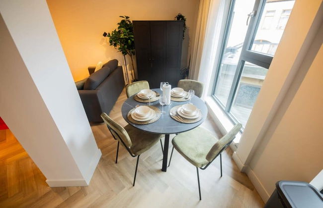 Alphabet Apartments 1BR Serviced Apartments - Photo 6