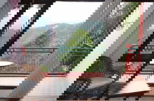 Foto 4 - Crestmont Snow View Resort Ranikhet