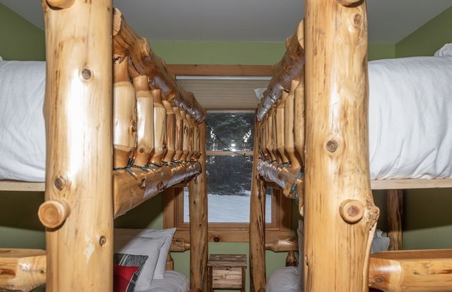 The Whimsical Chalet 3 Bedroom Chalet by RedAwning - Foto 5