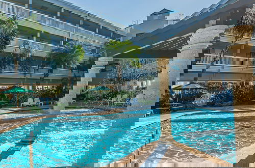 Foto 14 - Charming Ocean View Condo